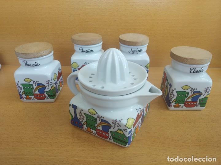 Vintage: JUEGO EXPRIMIDOR Y ESPECIEROS DE CER&Aacute;MICA - BOTES ESPECIAS