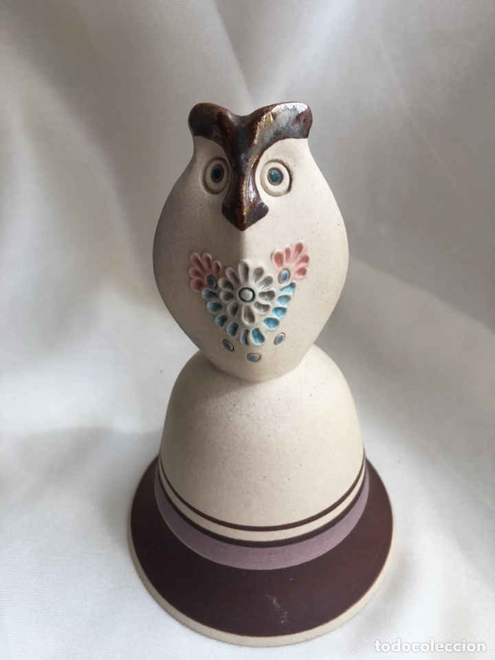 Vintage: Campana cer&aacute;mica con figura b&uacute;o 12cm altura