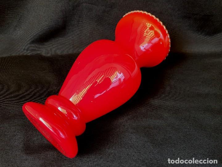 Vintage: JARR&Oacute;N DE CRISTAL OPALINA ROJO - Foto 4