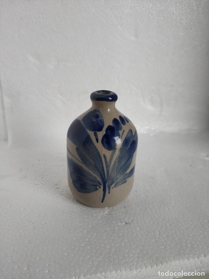 Vintage: Bonita y peque&ntilde;a jarra de gres pintada a mano