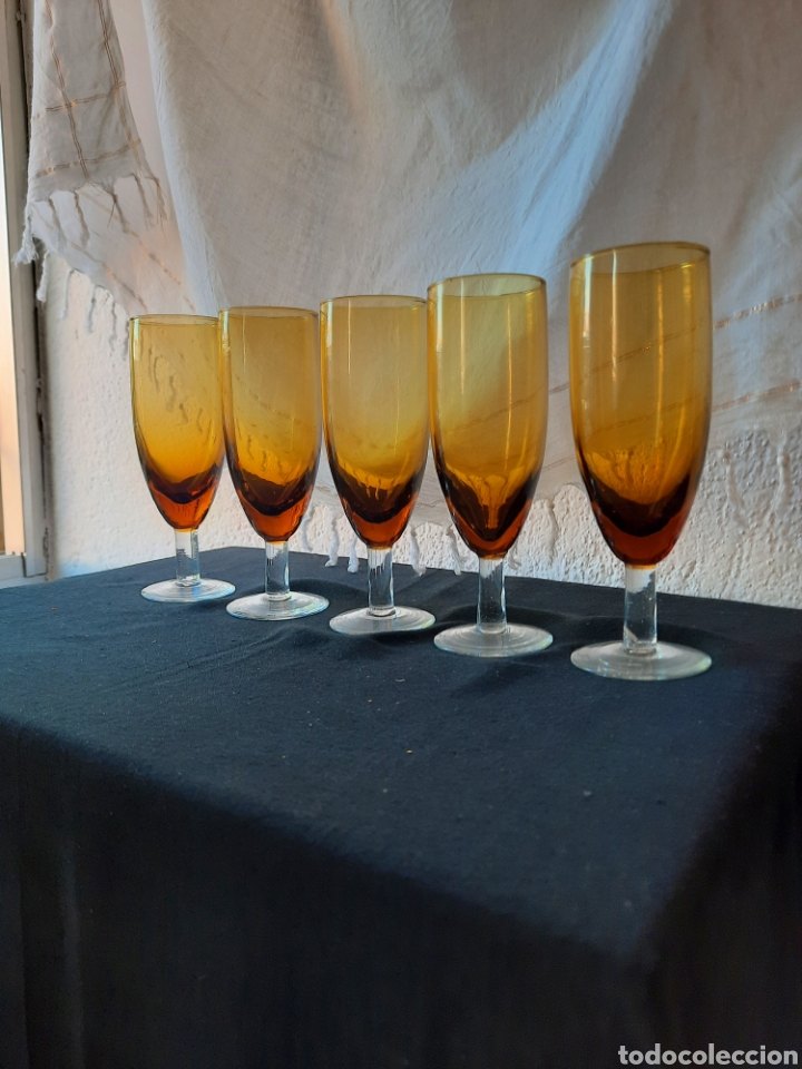 Vintage: Copa cristal ambar para vino vintage.