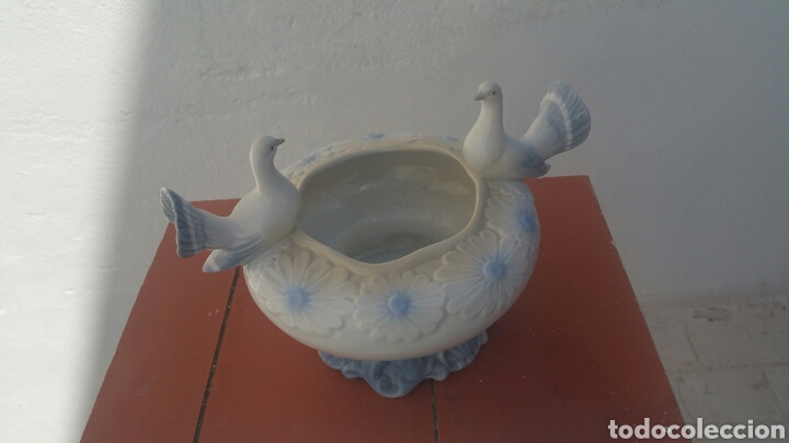Vintage: Centro de mesa de porcelana, Miquel Requena - Cuart de Poblet ( valencia ).