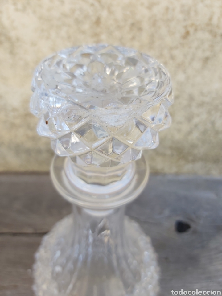 Vintage: Botella en cristal tallado. - Foto 2