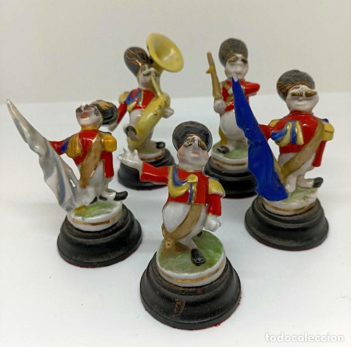 Vintage: Figuras de porcelana de banda de m&uacute;sica.