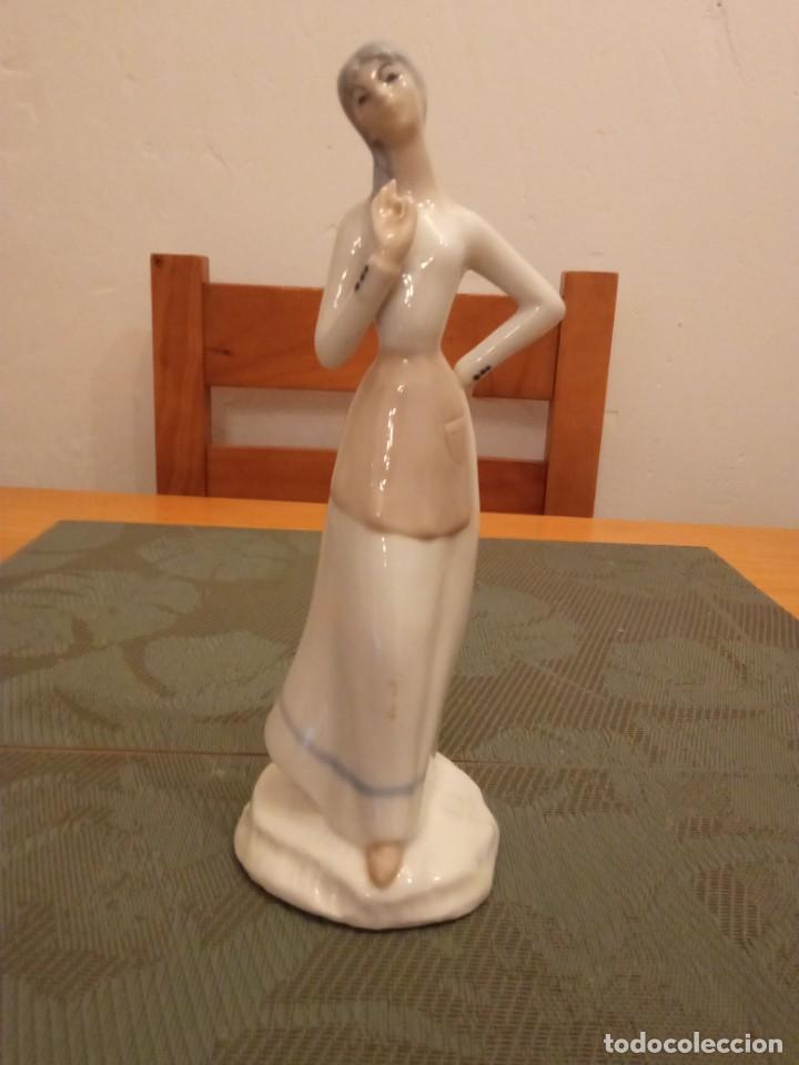 Vintage: Figura de porcelana