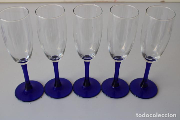 Vintage: 5 copas cristal azul