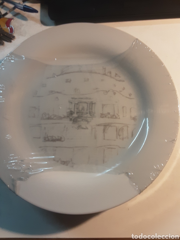 Vintage: Platos de cer&aacute;mica inspiraci&oacute;n Gaud&iacute;