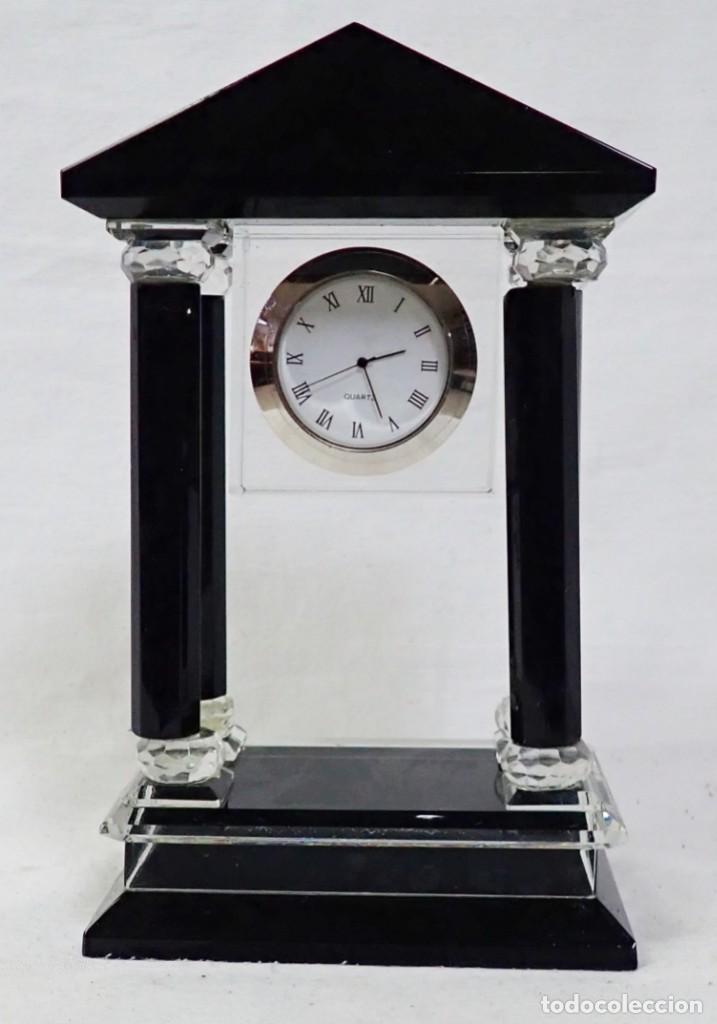 Vintage: reloj de vidrio marca retier