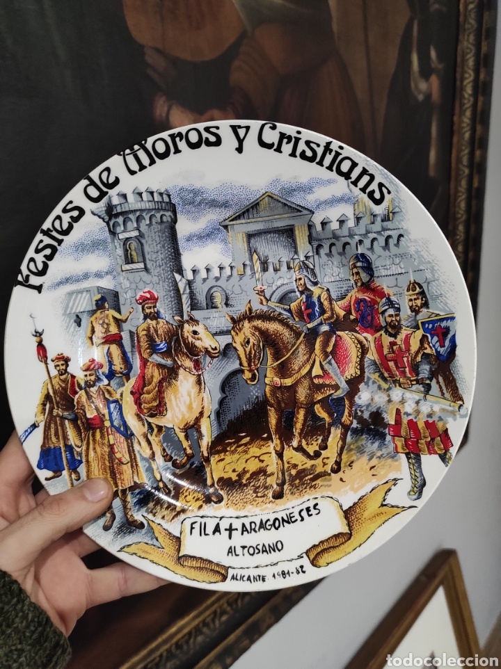 Vintage: Moros y Cristians. Alicante. Fila Aragoneses. Altosano. Plato de porcelana. 23cm