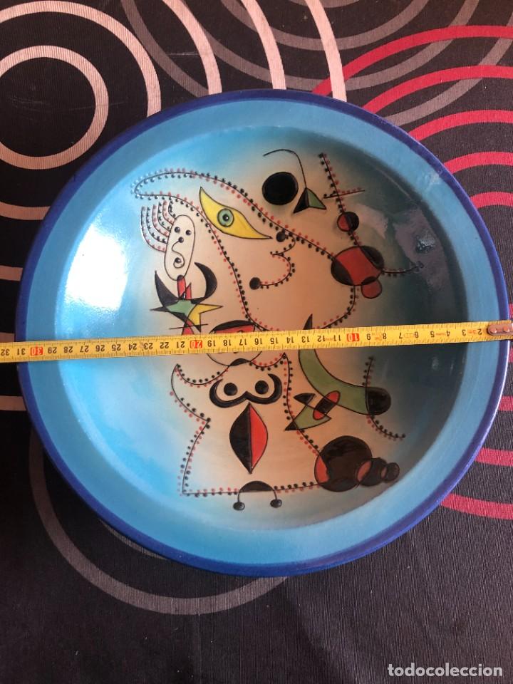 Vintage: Plato decorativo Antiguo de Barro Cocido, Pintado a mano