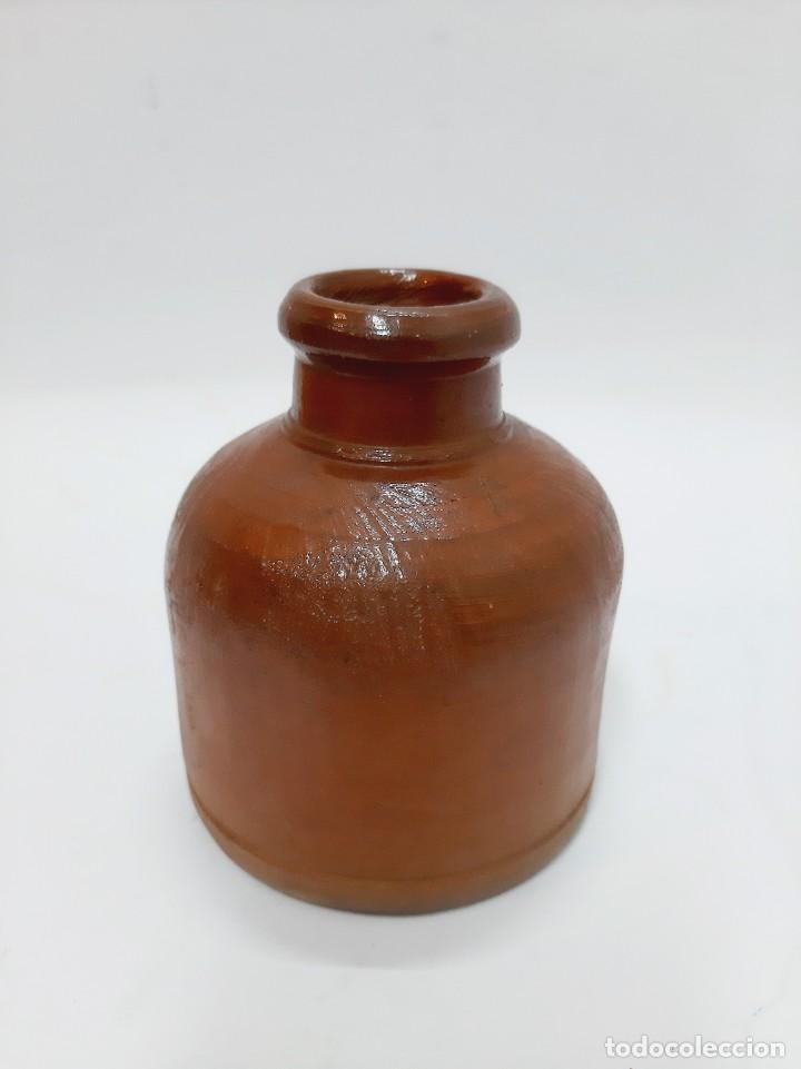 Vintage: Jarr&oacute;n vintage de cer&aacute;mica marr&oacute;n