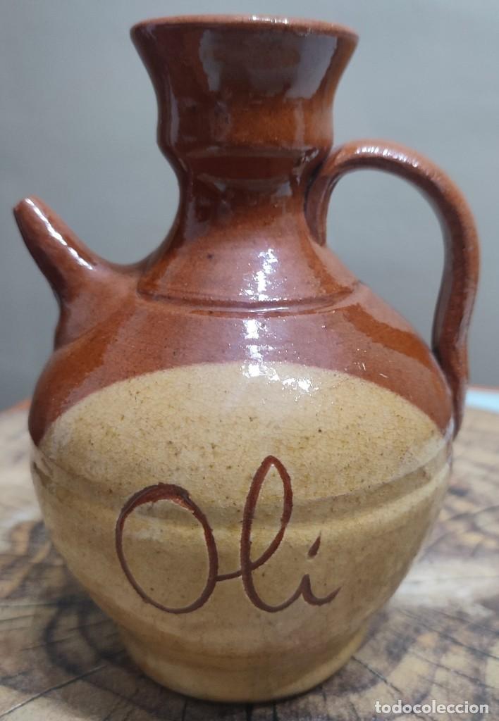 Vintage: ACEITERA DE CER&Aacute;MICA DE 16 CM. DE ALTURA &middot; OLI - PESO DEL ENV&Iacute;O: M&Aacute;S DE 500 GRAMOS -
