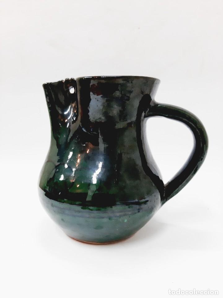 Vintage: Jarra vintage verde de cer&aacute;mica esmaltada