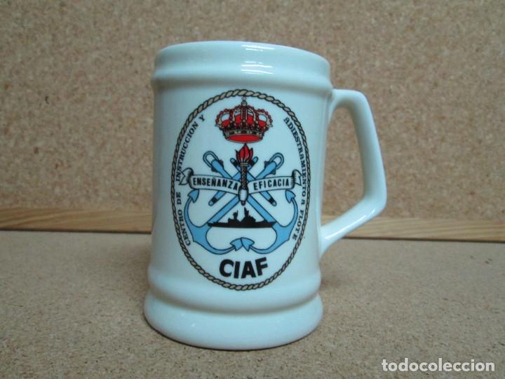 Vintage: JARRA DE CERVEZA CERAMICA CENTRO DE INSTRUCCION Y ADIENTRAMIENTO A FLOTE CIAF