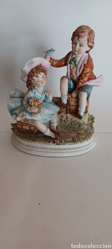 Vintage: Preciosa figura de pareja galante en porcelana japonesa.3er cuarto SXX