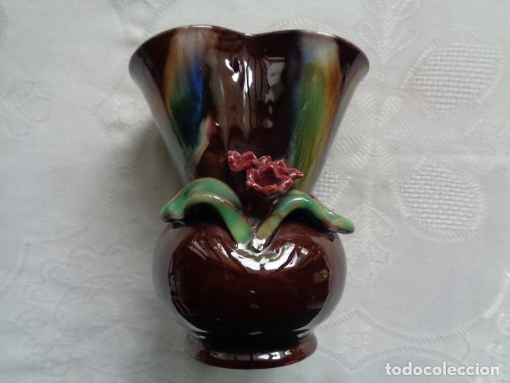 Vintage: JARR&Oacute;N DE CER&Aacute;MICA DE LIEZEN, AUSTRIA. 12 Cm. Marcas y numeraci&oacute;n incisas.