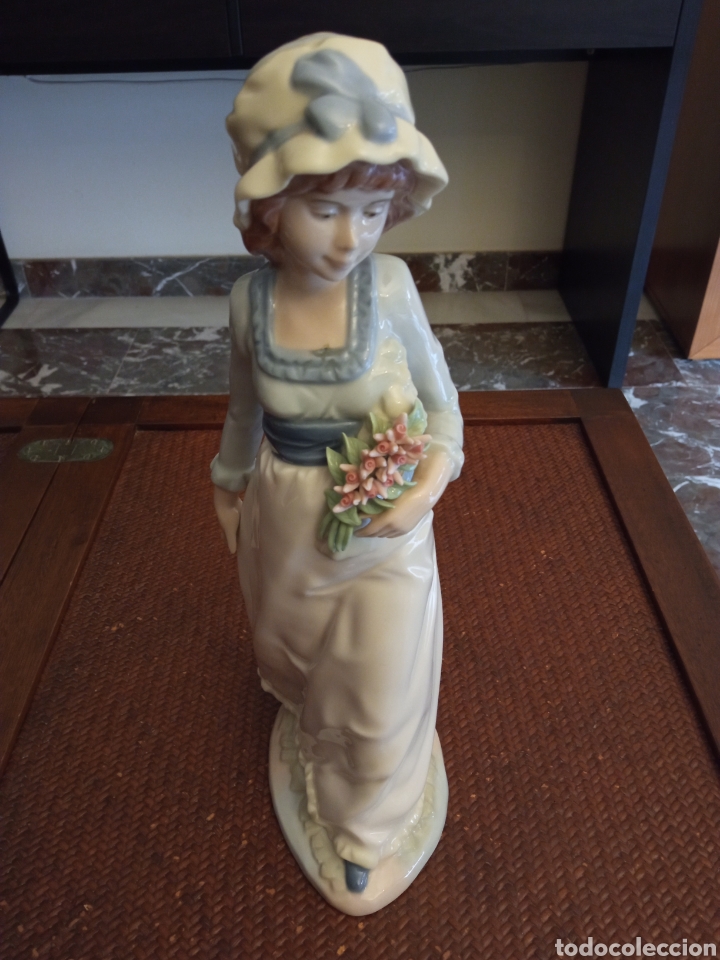 Vintage: Figura porcelana de la firma nadal a&ntilde;os 80