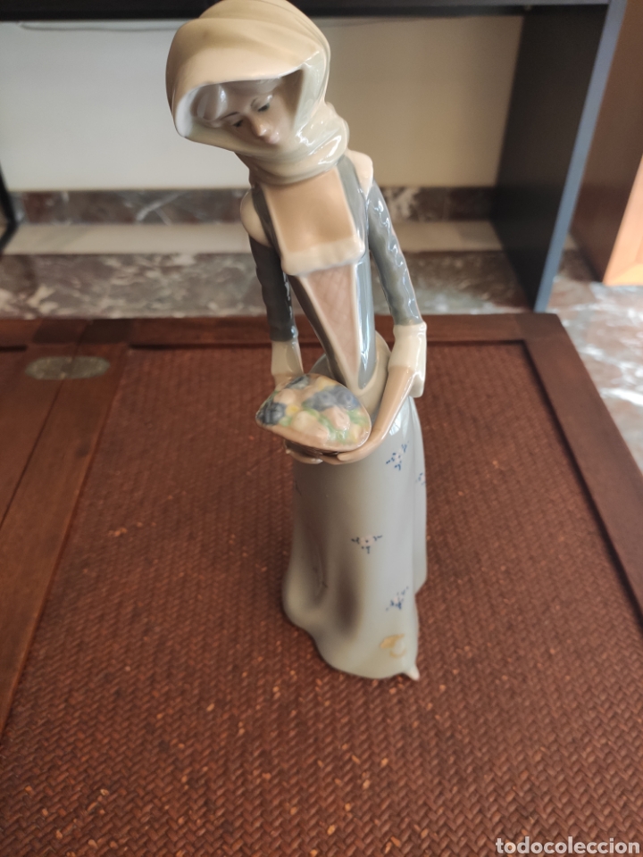 Vintage: Figura porcelana firma casades a&ntilde;os 80