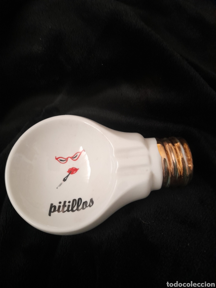 Vintage: Original cenicero de porcelana, forma de bombilla