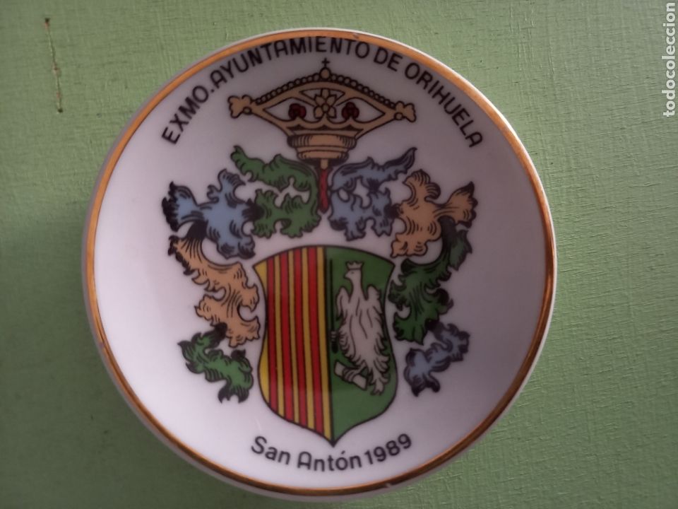 Vintage: Plato escudo de Orihuela , San Anton 1989, Alicante, Valencia