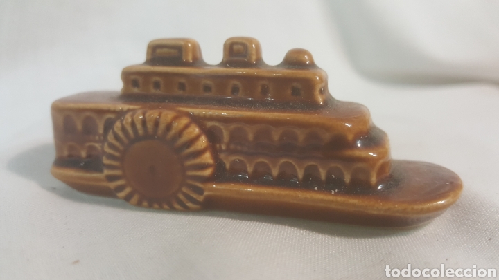 Vintage: PEQUE&Ntilde;O BARCO A VAPOR DE CER&Aacute;MICA