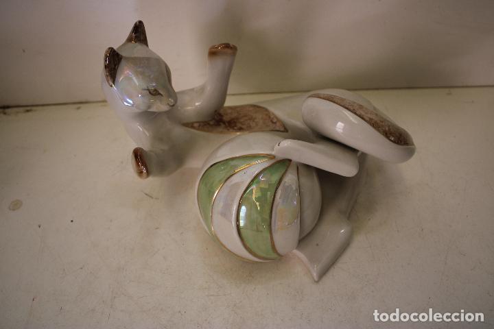 Vintage: figura de gato porcelana galos