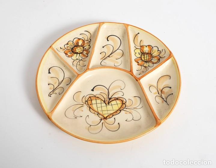 Vintage: Plato vintage de cer&aacute;mica para entremeses. Pintado a mano. 20 cm di&aacute;metro. A&ntilde;os 60