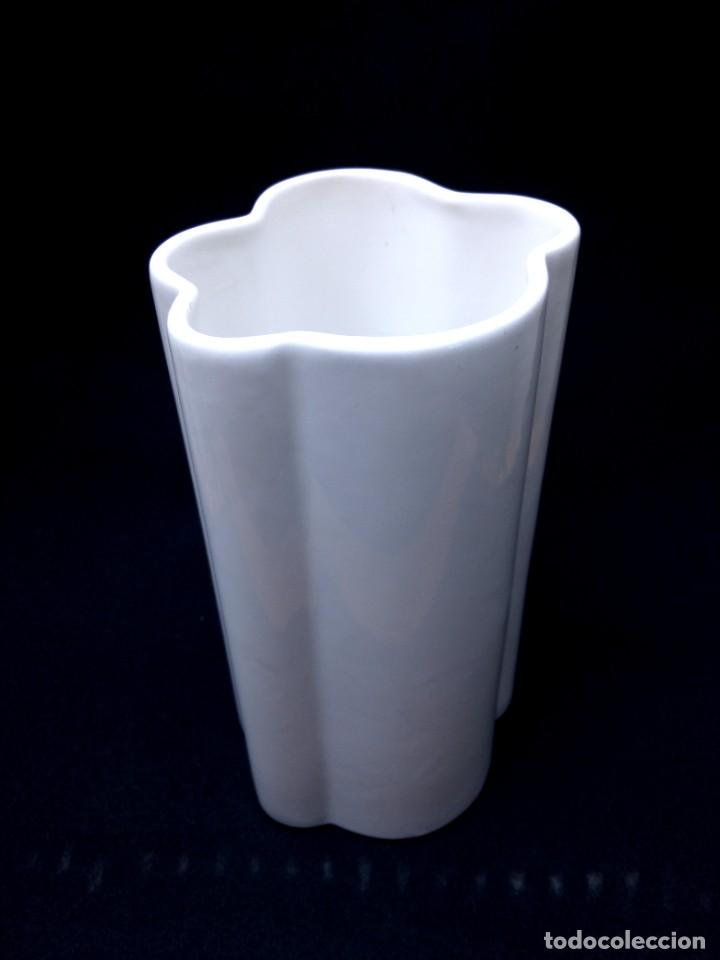 Vintage: Jarr&oacute;n porcelana esmaltada blanca nube