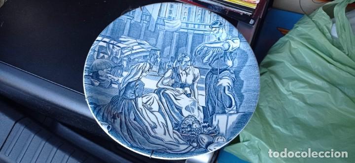 Vintage: PLATO CONMEMORATIVO DE PLAZA DEL MERCADO VITORIA 1850 DE CARLOS SAEZ DE TEJADA