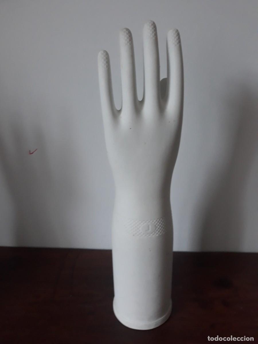 Vintage: Mano de porcelana