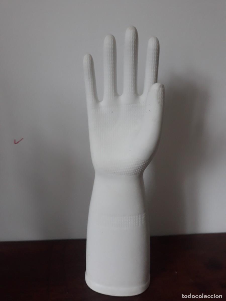 Vintage: Mano de porcelana