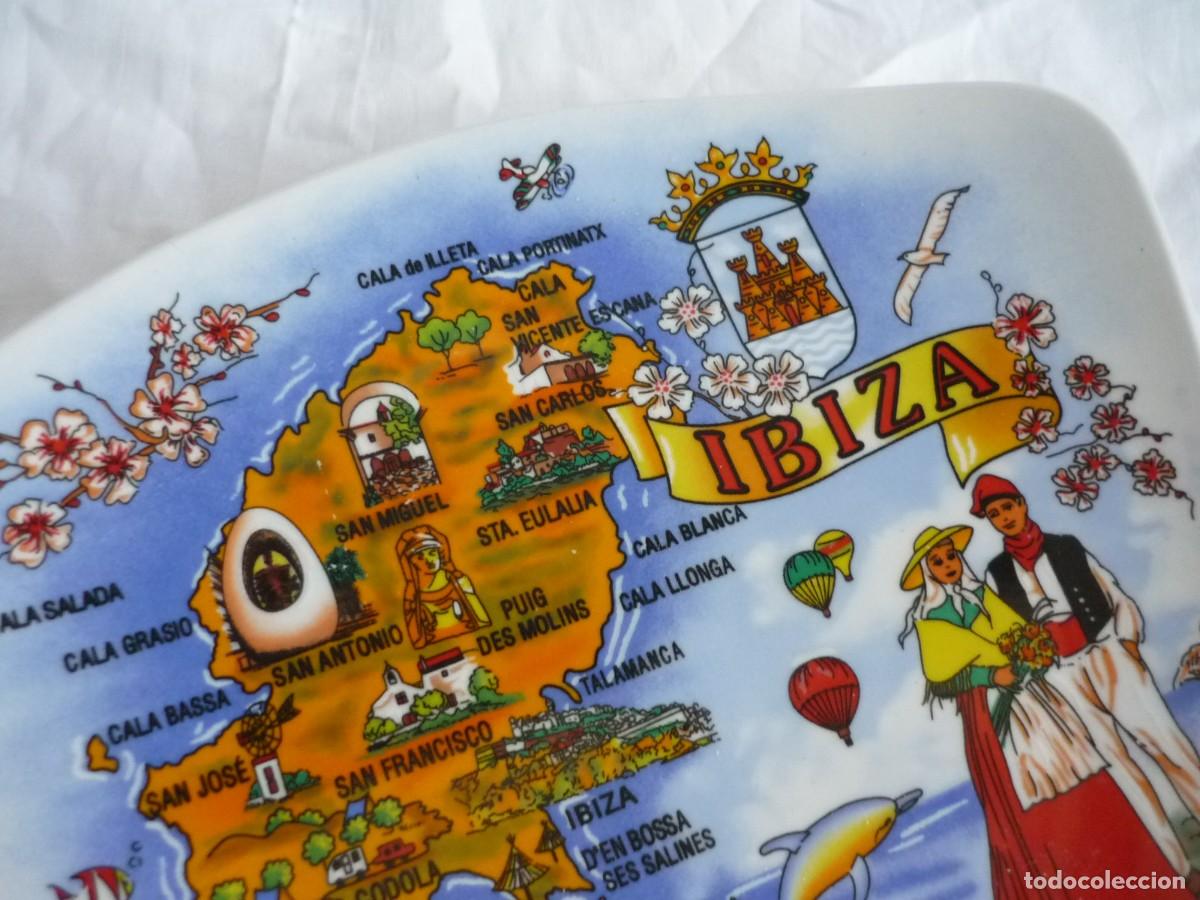 Vintage: Plato de cer&aacute;mica triangular con mapa de Ibiza y Formentera - Foto 3