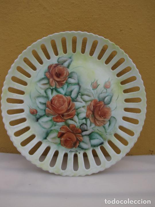 Vintage: 58.- Bandeja de dulces porcelana calada. Schmidt. S Catarina. Brasil. Mariette 1.976