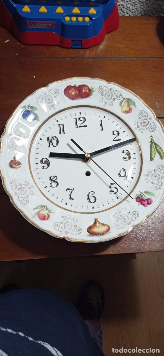 Vintage: ANTIGUO RELOJ DE COCINA EN PLATO DE CERAMICA A&Ntilde;OS ?