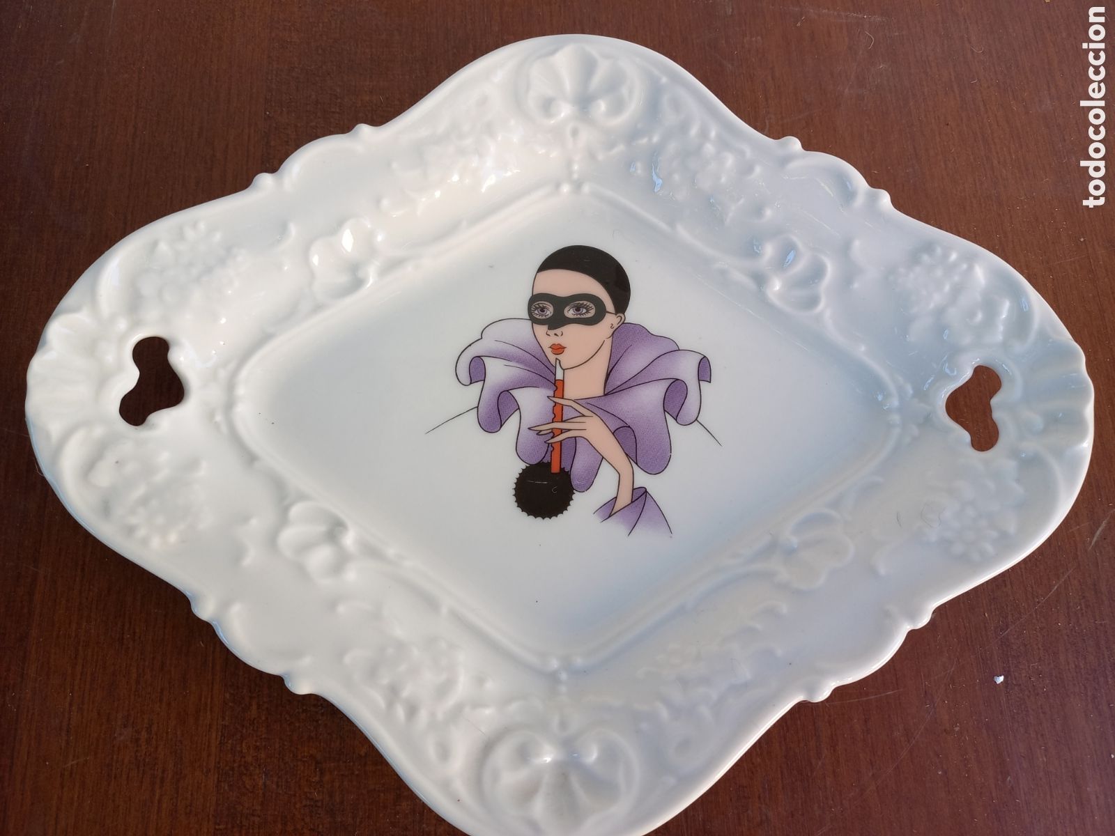 Vintage: BANDEJA GALLETERO IMPRESI&Oacute;N DE ARLEQU&Iacute;N EN PORCELANA BLANCA 1975