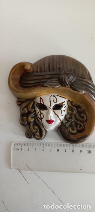Vintage: Peque&ntilde;a M&aacute;scara Veneciana De Porcelana . Para Colgar.