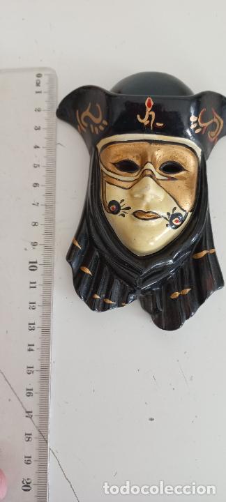 Vintage: Peque&ntilde;a M&aacute;scara Veneciana De Porcelana . Para Colgar.
