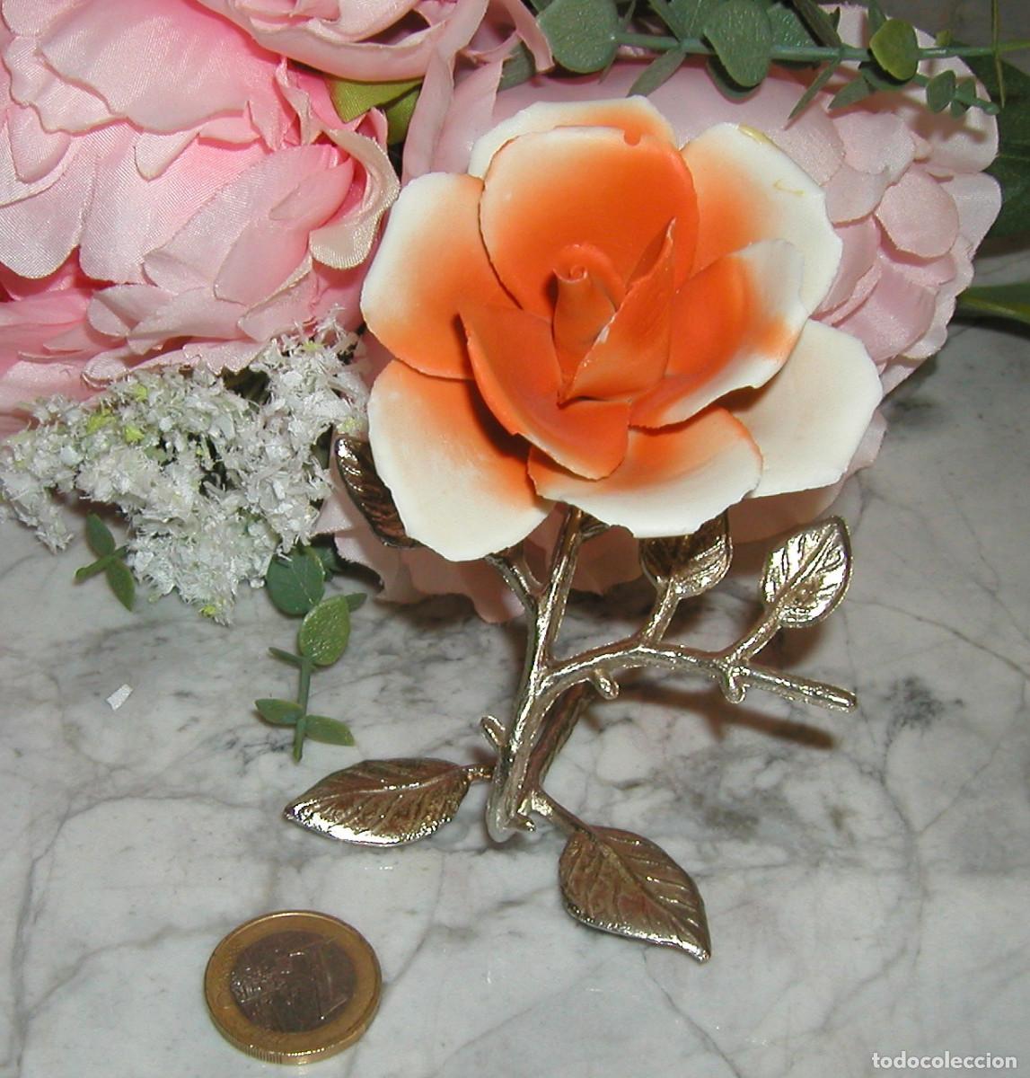 Vintage: Flor de porcelana biscuit inglesa con el tallo en alpaca D&eacute;cada de los 70