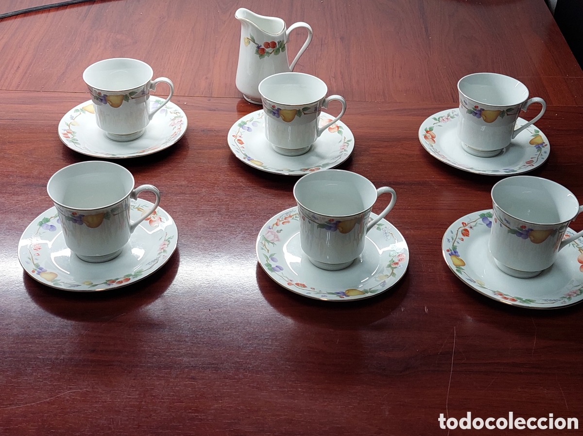 Vintage: Silverie Fine China Lynns.