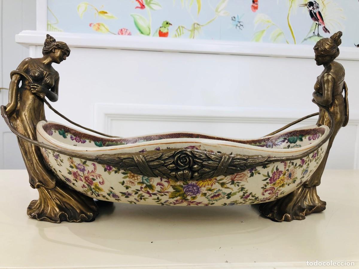 Vintage: CENTRO DE MESA DE PORCELANA Y BRONCE