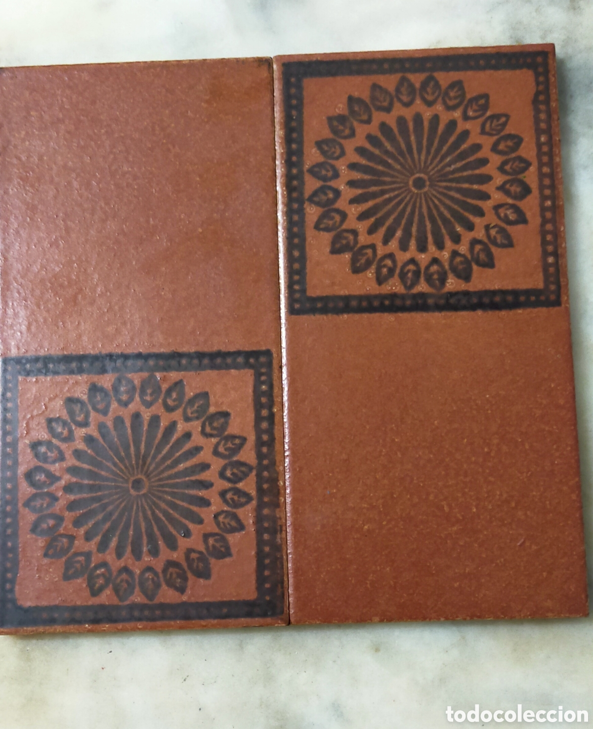 Vintage: 2 baldosas cer&aacute;micas pared a&ntilde;os 70 Barcelona made un Spain