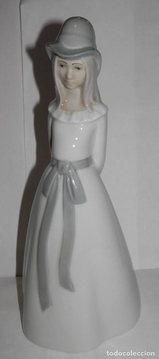 Vintage: FIGURA DE LA PORCELANA VALENCIANA MIQUEL REQUENA