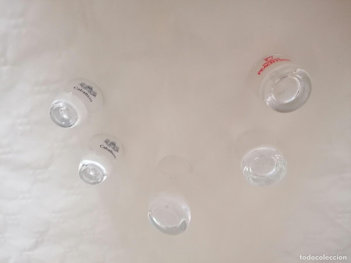 Vintage: 5 Chupitos de cristal - Foto 3