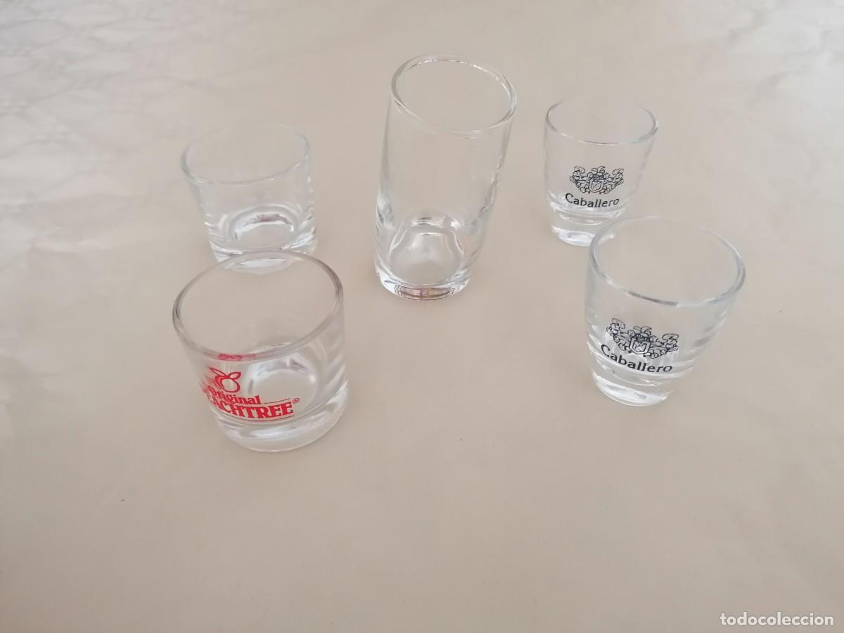 Vintage: 5 Chupitos de cristal