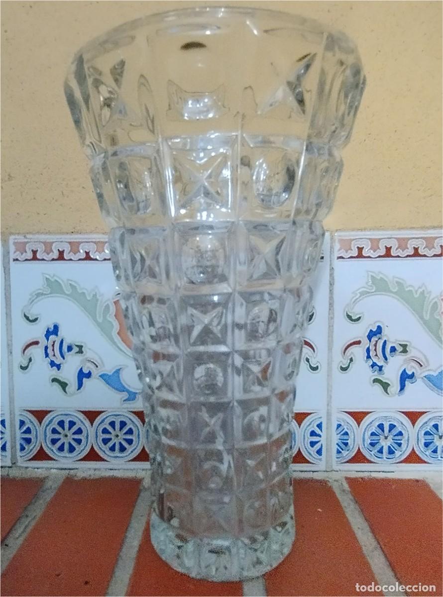 Vintage: ANTIGUO FLORERO CRISTAL DECORACION GEOMETRICA CIRCULOS Y ESTRELLAS 21 CM DE ALTO MIDE 21 CM DE ALTO