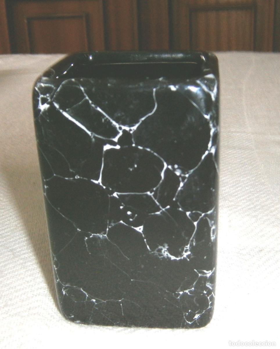 Vintage: vaso de ceramica para el ba&ntilde;o