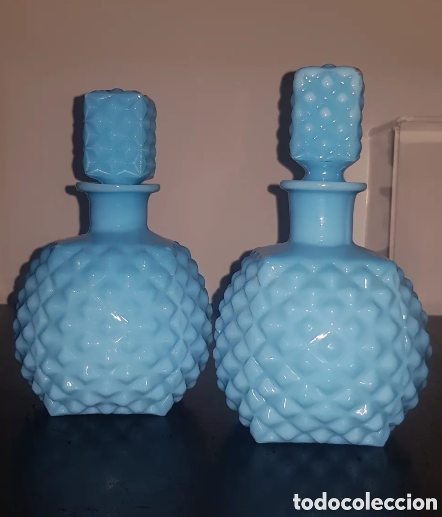 Vintage: Opalina azul pareja de perfumeros - Foto 1