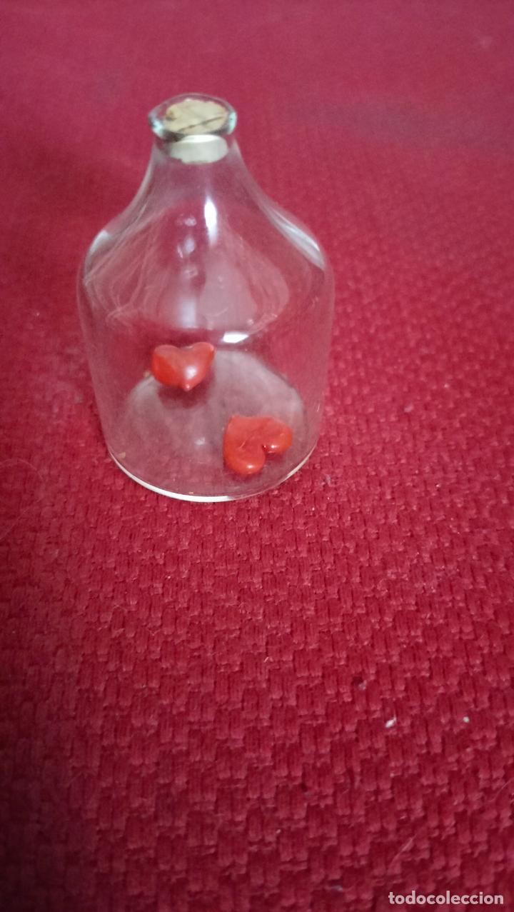 Vintage: PEQUE&Ntilde;A BOTELLA DE CRISTAL..... - Foto 1