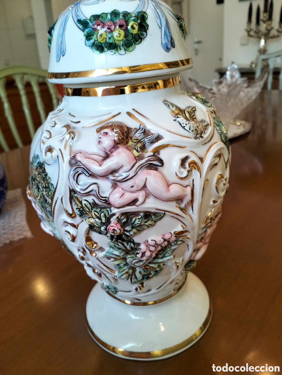 Vintage: Oferta. Jarr&oacute;n Antiguo de Capodimonte - Foto 3