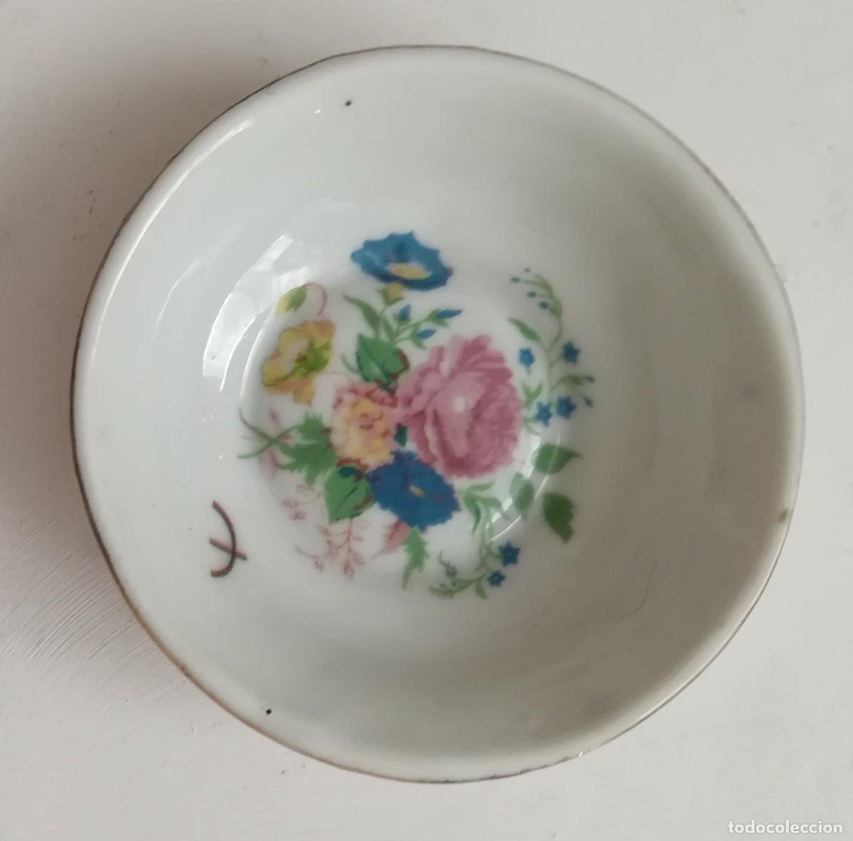 Vintage: PLATILLO DE PORCELANA en miniatura